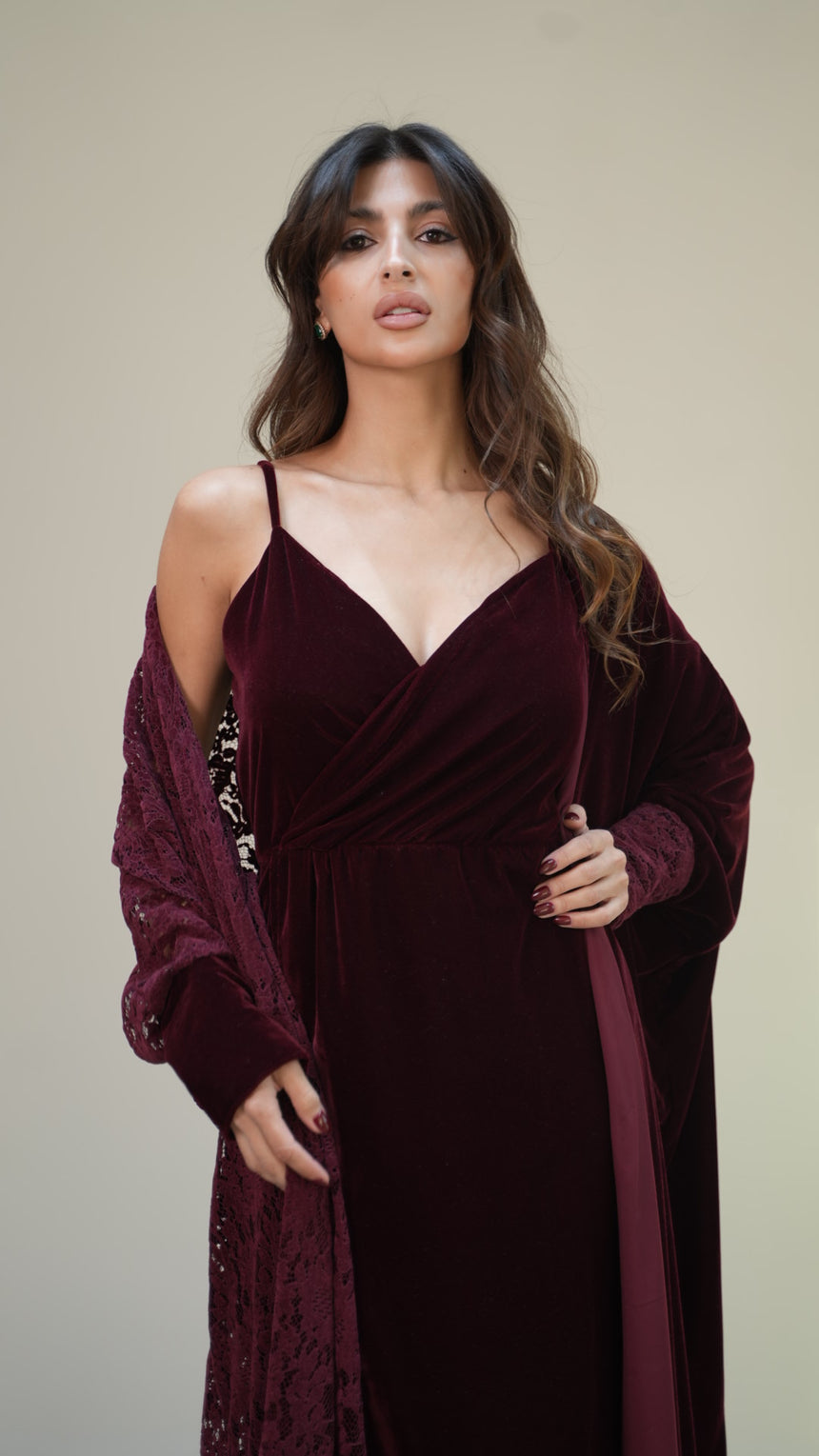 Velvet Chantilly Maroon/ brown